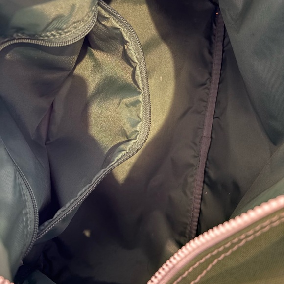 Lacoste Green Bag - Picture 5 of 6